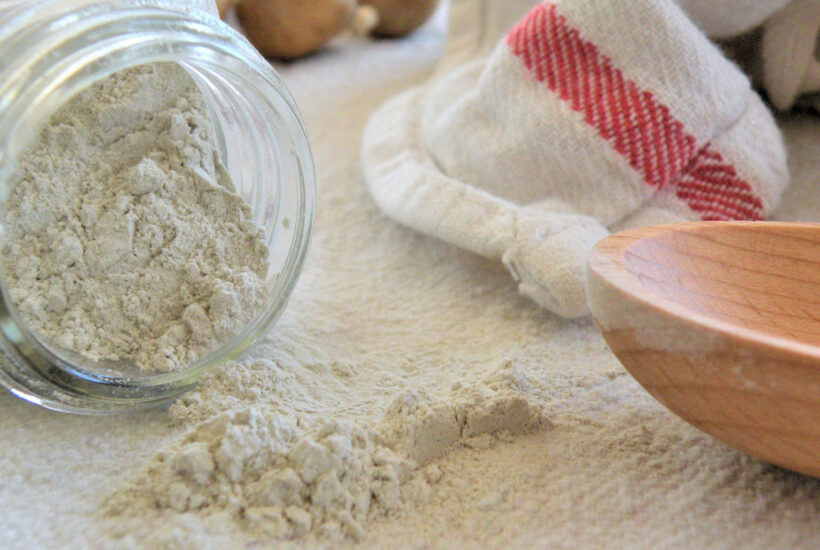 Natural and Safe Homemade Baby Powder Recipe
