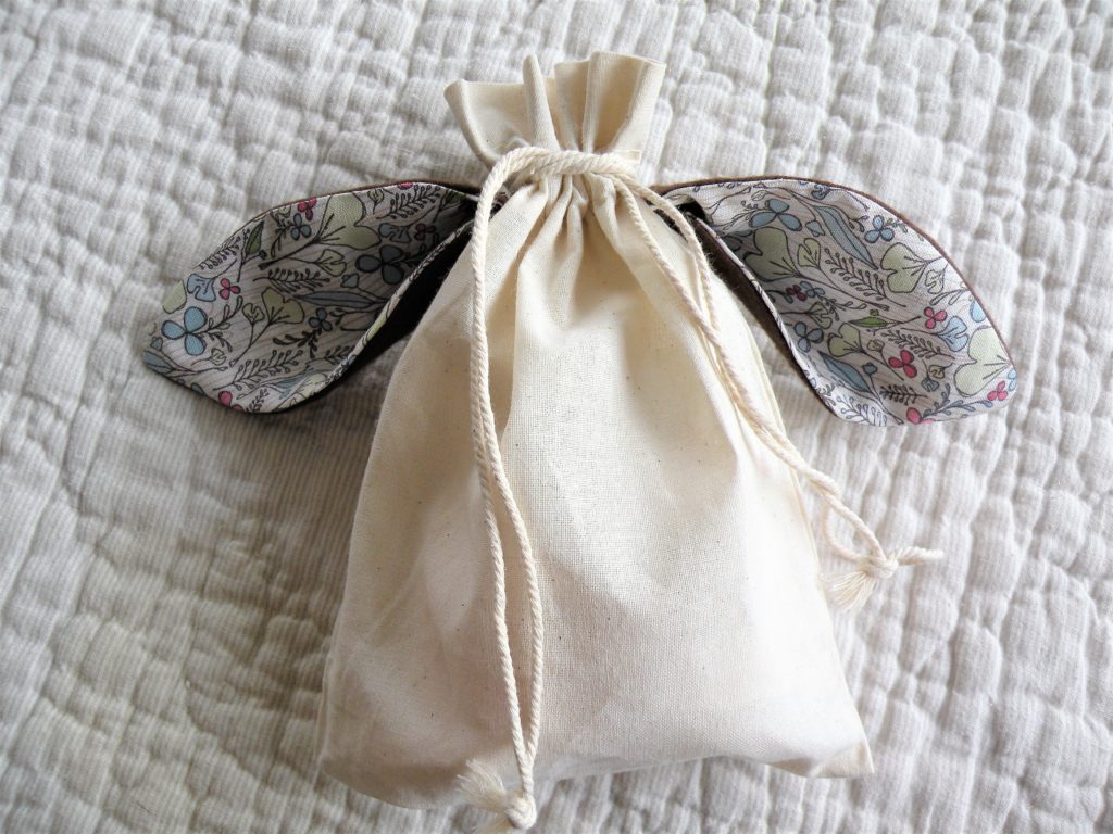 How to sew bunny ears on a cotton pouch