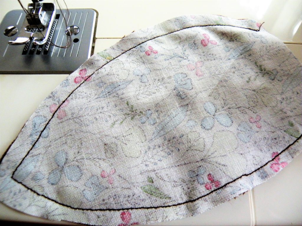 How to Sew a Bunny Ear Pouch